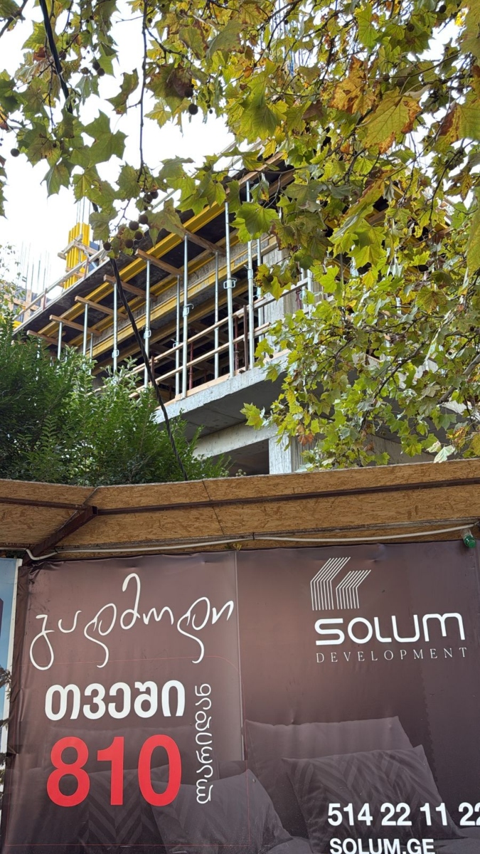 მე-3 სართულის კოლონები